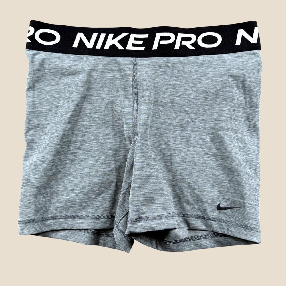 Nike Pro Shorts Women L Gray Dri-FIT Compression Athletic Workout Spandex Biker